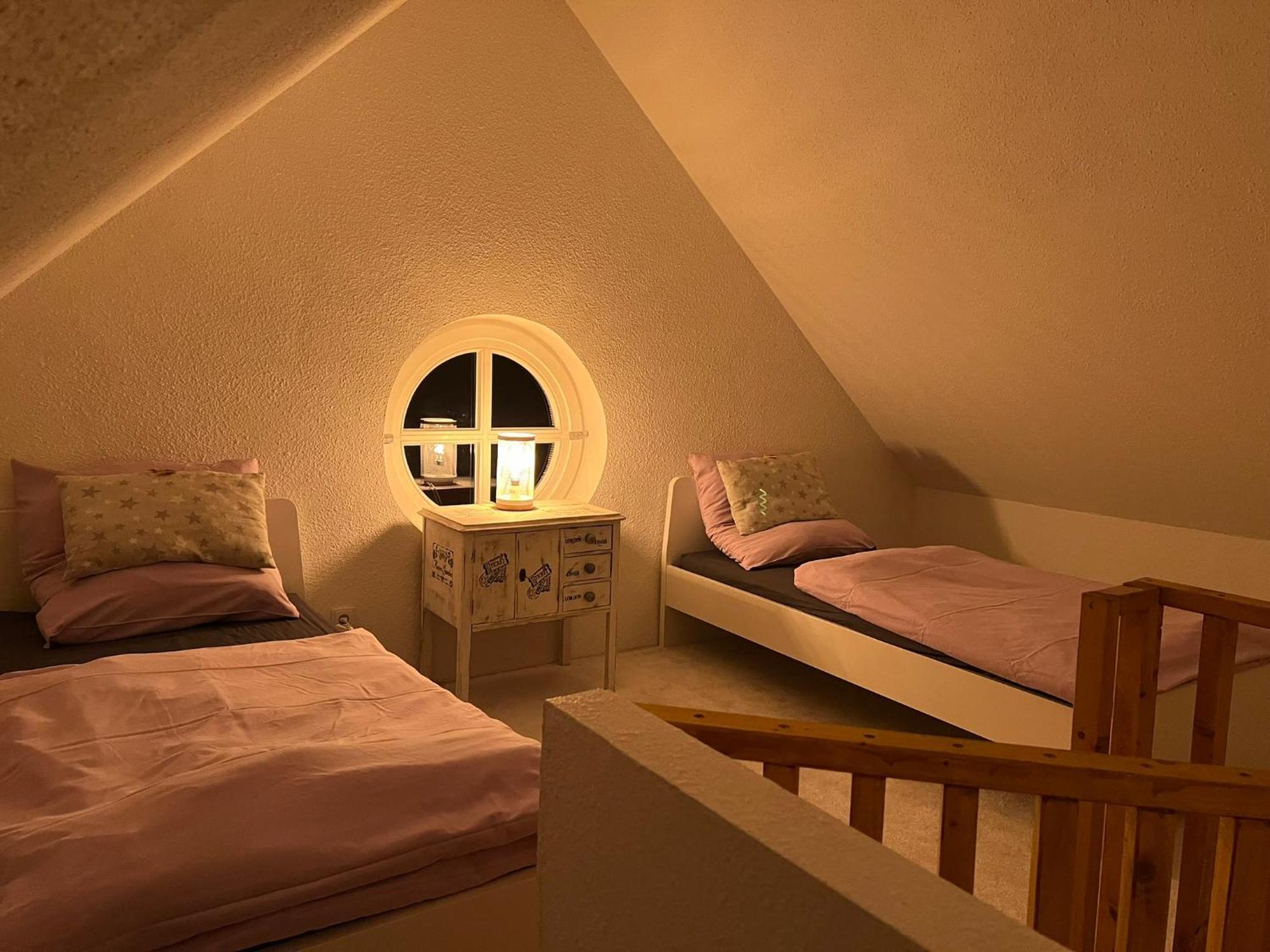 "Landhaus Thuner Heide" Mit Kamin, Whirlpool & Feuerstelle Брауншвайг Екстериор снимка